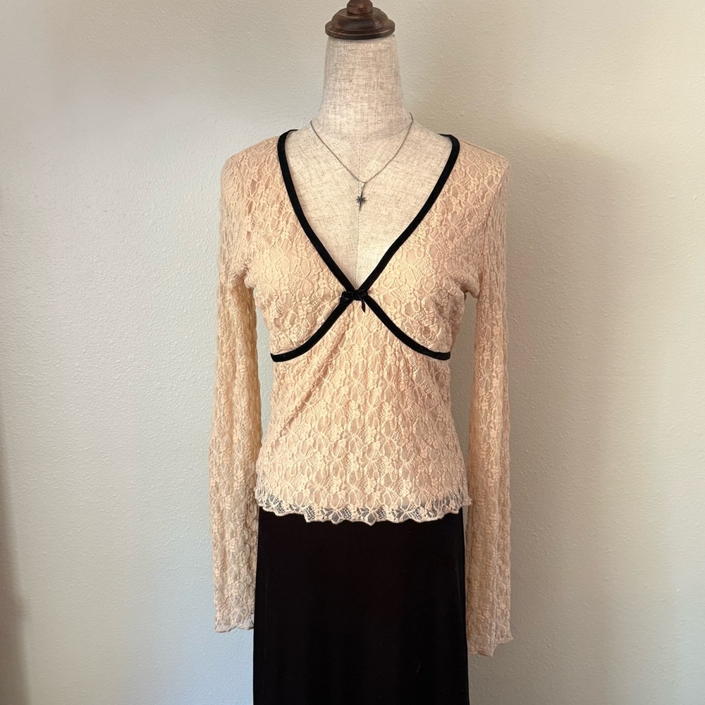 Elegant Cream Lace Long Sleeve Top